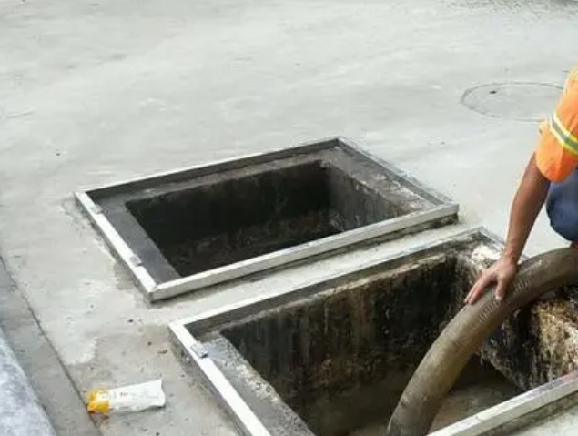 从江化粪池清理
