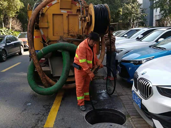 从江排污管道清淤