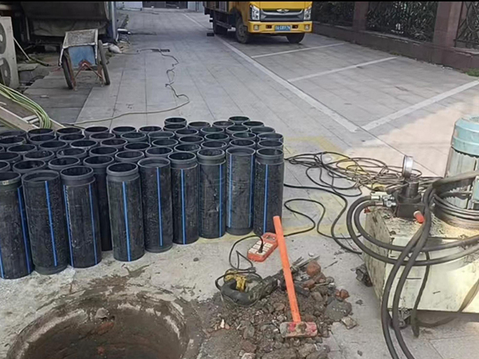 从江PE置换管厂家 DN315置换管 非开挖管短管置换